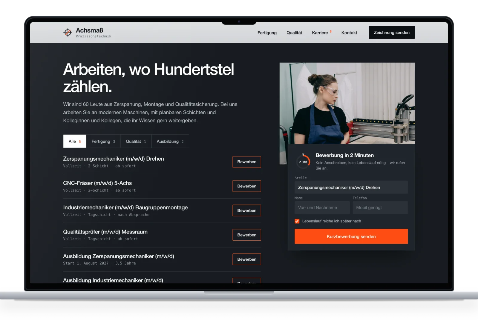 Beispielentwurf: Karrierebereich mit Stellenliste und Kurzbewerbung auf dem Laptop